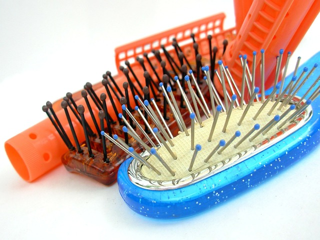 Comment Nettoyer une Brosse à Cheveux : Guide Pratique et Conseils