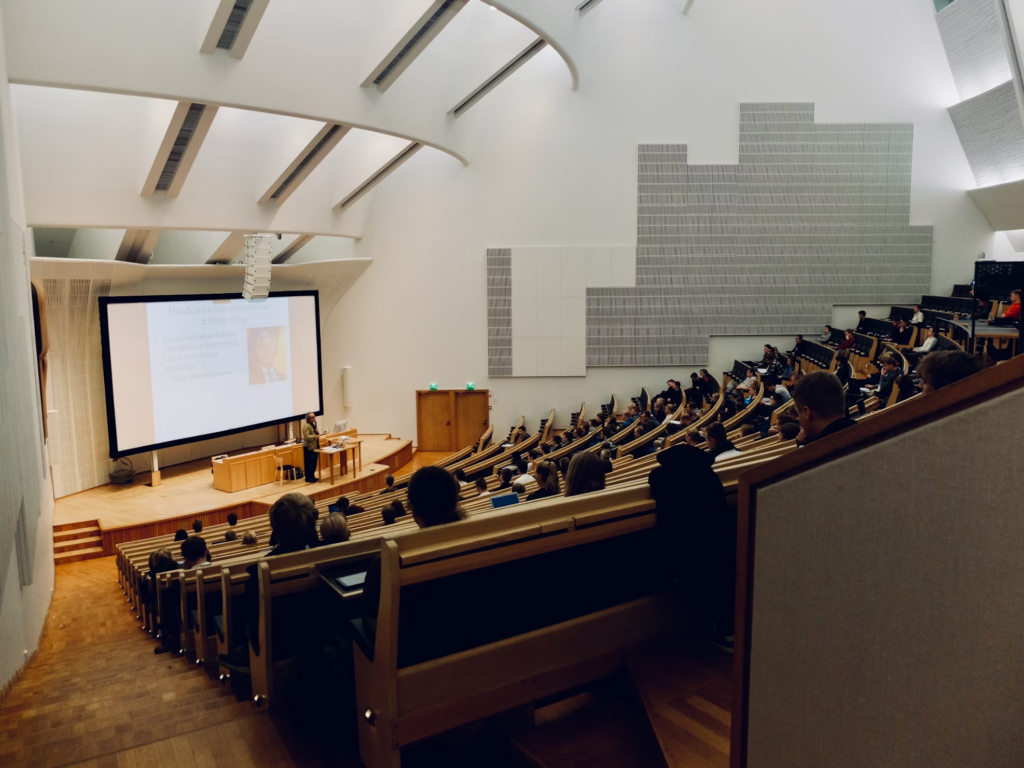Comment choisir la bonne université en 7 étapes ?
