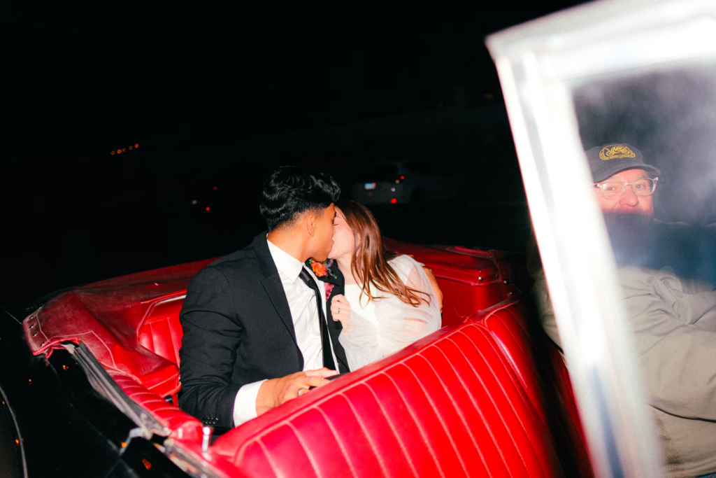 Comment Organiser un Voyage de Noces Inoubliable : Le Guide Complet