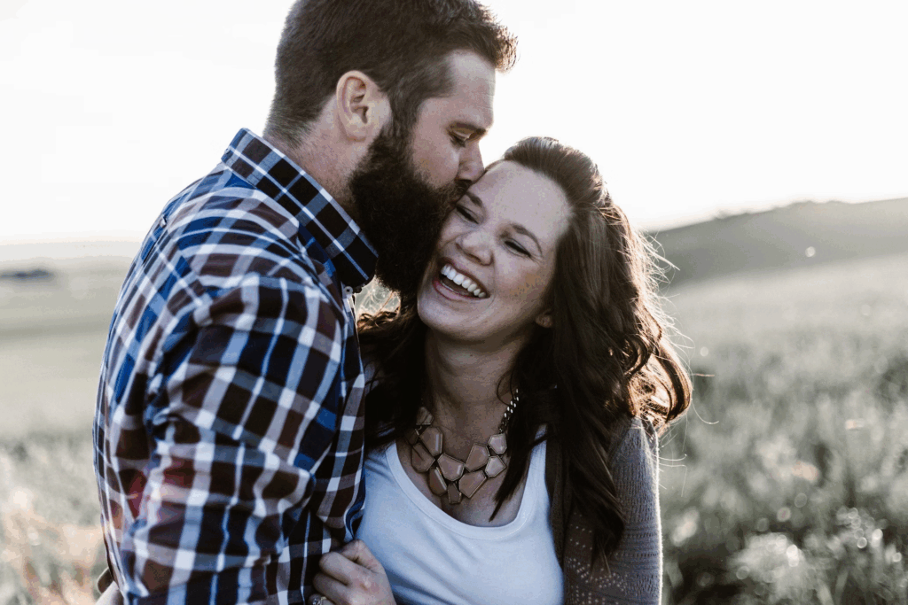 Comment savoir s'il m'aime ? 15 signes qui ne trompent pas