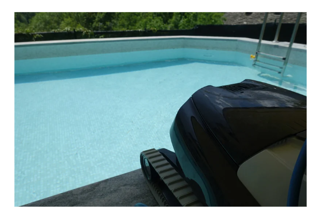 Comment utiliser un robot de piscine avec un système de chauffage ? (Guide Canada)