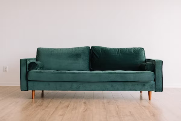Comment nettoyer un canapé en tissu sans l’abîmer