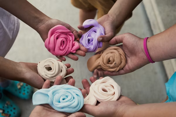 Comment faire du slime sans colle facilement ? Recettes, astuces et FAQ