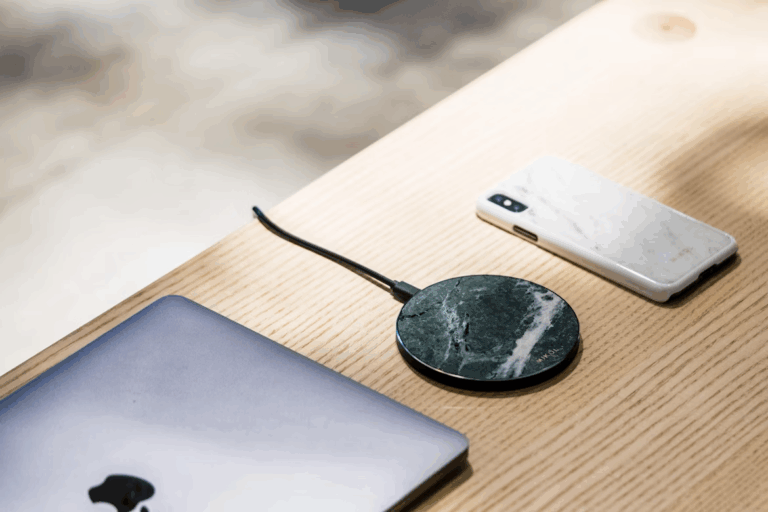 Comment choisir un chargeur sans fil Amazon efficace et rapide ?