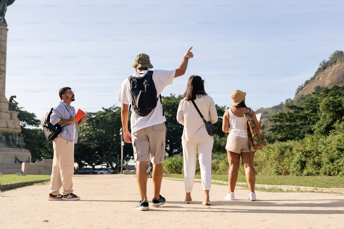 Comment visiter Paris avec un guide : profiter pleinement de la capitale