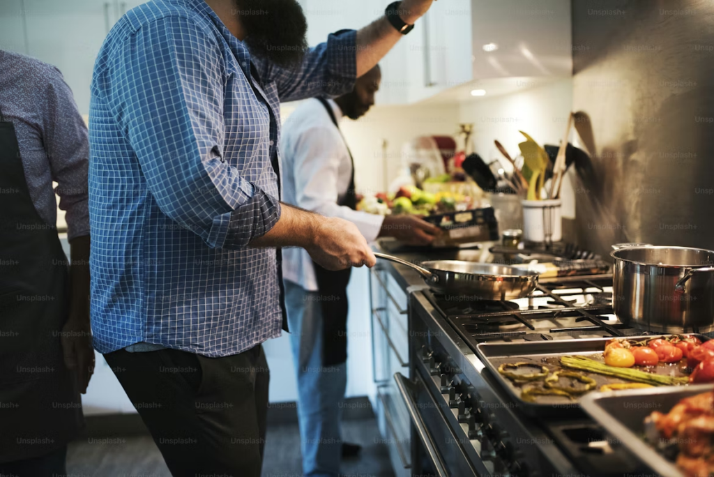 Comment cuisiner plus vite sans passer des heures en cuisine ?