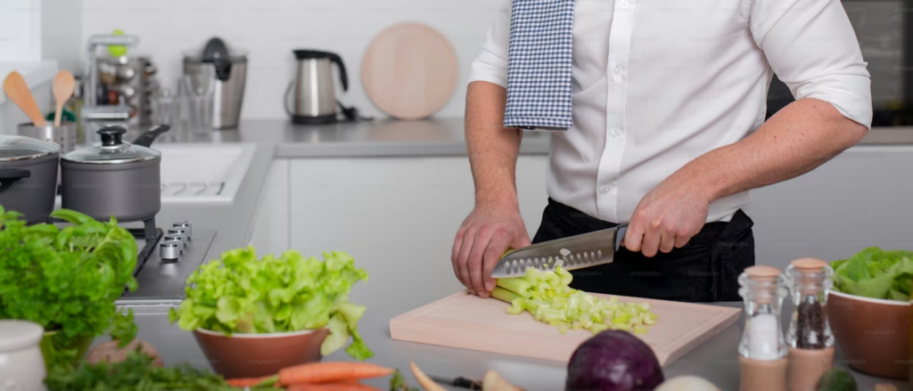 Comment découper les légumes rapidement sans se blesser